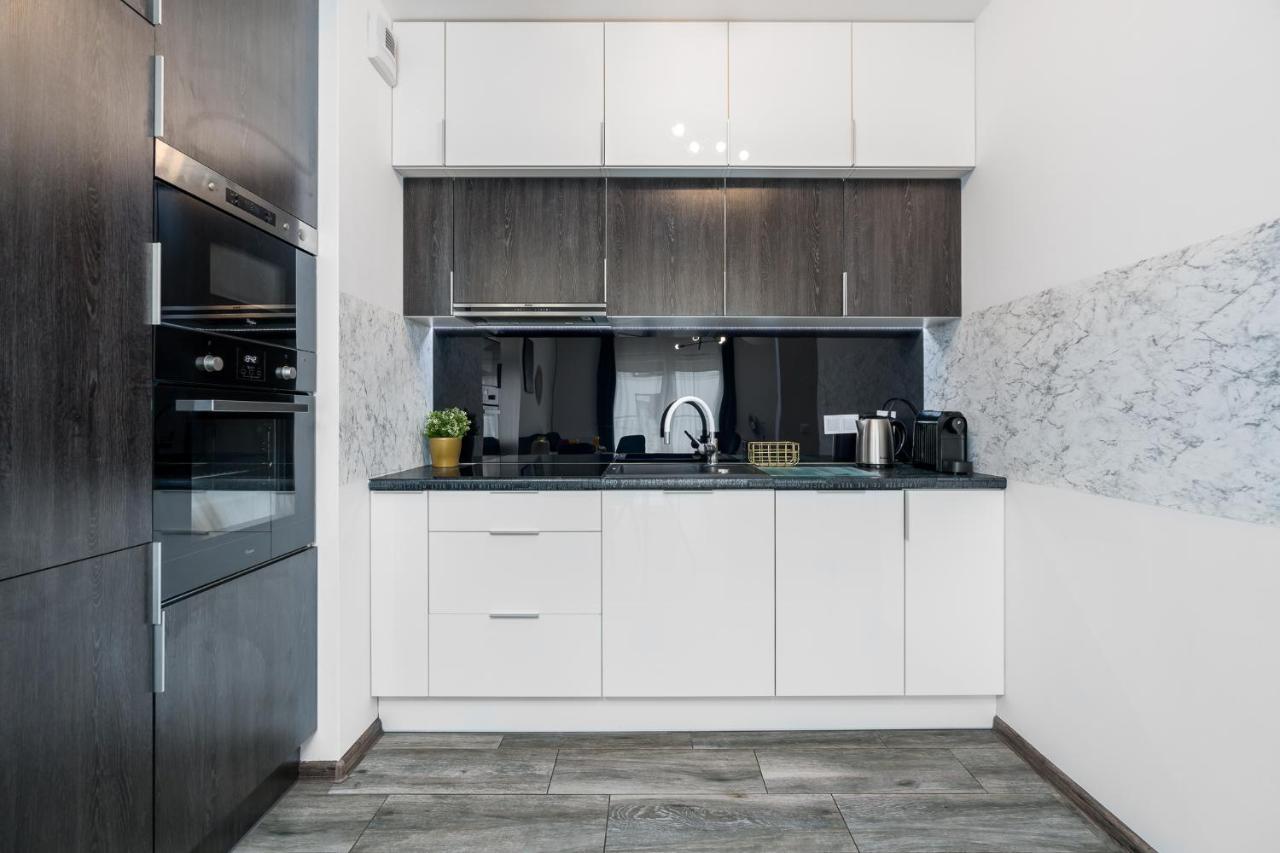 Sleepway Apartments- Garbary 100-46 Poznań Extérieur photo