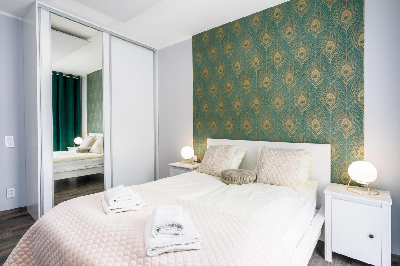 Sleepway Apartments- Garbary 100-46 Poznań Extérieur photo