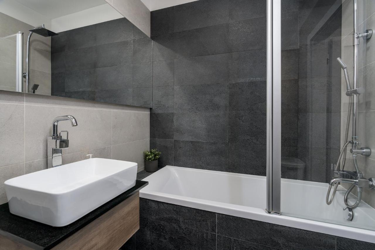 Sleepway Apartments- Garbary 100-46 Poznań Extérieur photo